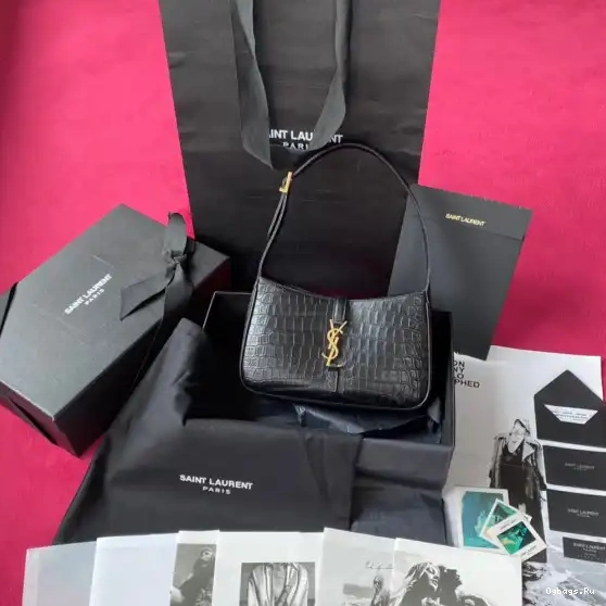 LE 7 YSL HOBO 5 À BAG 0509